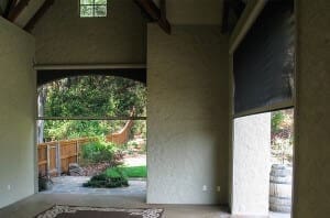 Deluxe Awning Company - Retractable Solar Screen