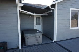 retractable awning