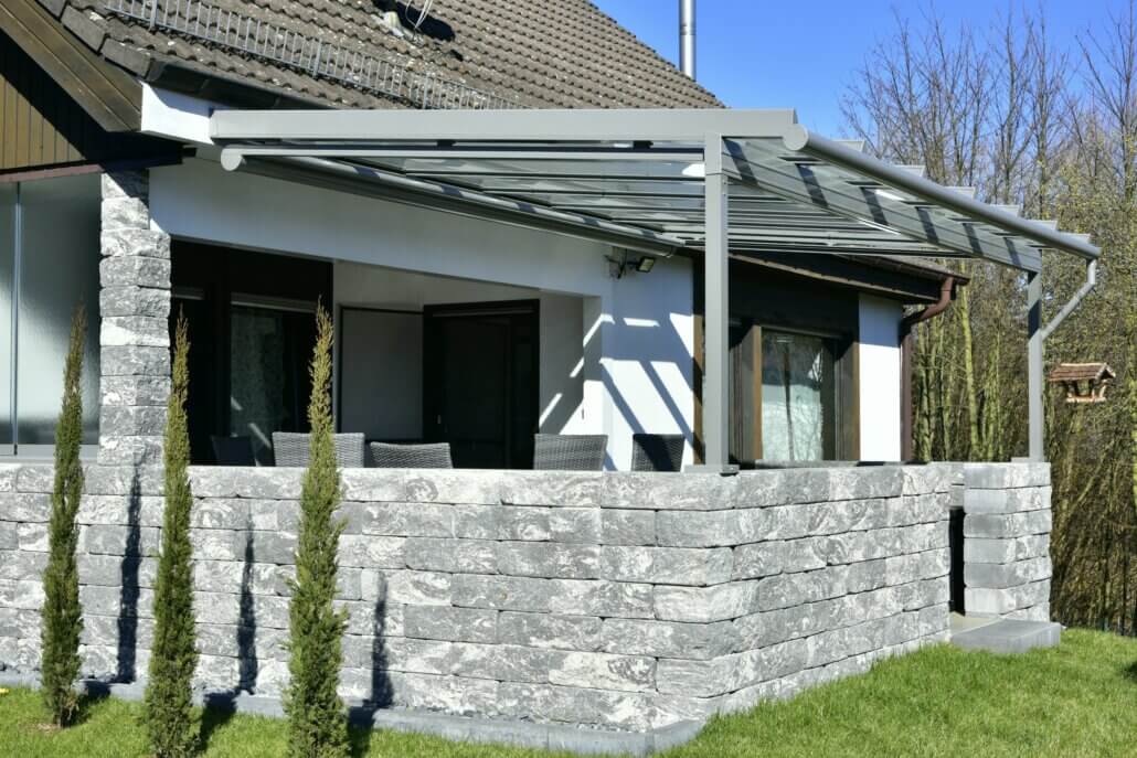 Evaluating Awning Choices 2